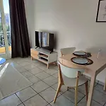 Studio Proche Plage Et Commerces